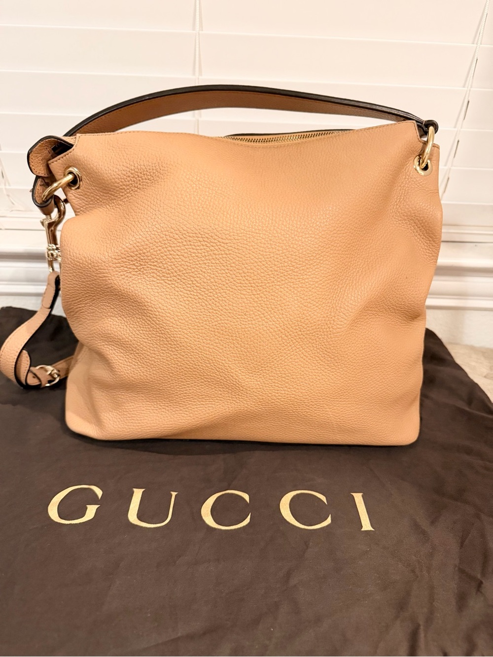 Gucci Tan Leather Soho Tassel Shoulder Bag - Picture 2 of 10